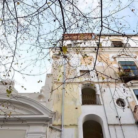 Design & History Suite Салерно Экстерьер фото